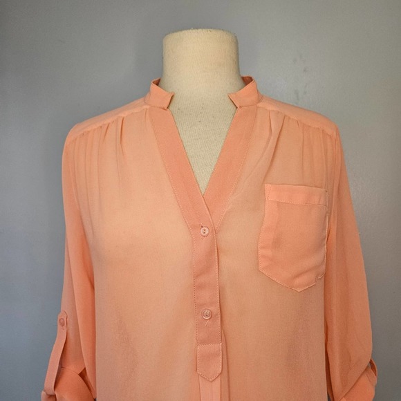 Sheer button-up NWT Francesca's Collections Size S - Picture 5 of 16